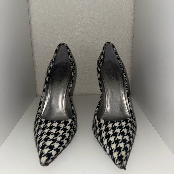Houndstooth Pointed Toe Heel - Picture 2 of 2